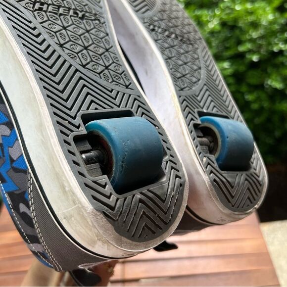 Heely’s size 7 Men’s skate shoes Grey & Blue/Black Camo - Picture 9 of 16